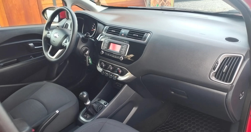 Kia Rio cena 31900 przebieg: 99137, rok produkcji 2015 z Krośniewice małe 436